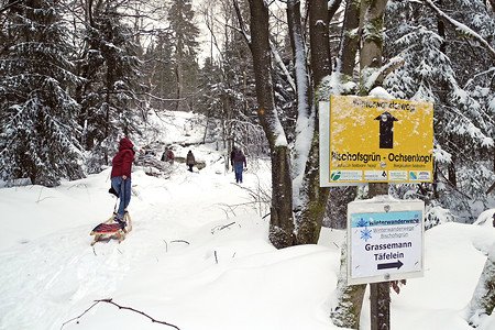 Aufstieg - der gelben Markierung folgen (EN) &ndash; (VGN &copy;&nbsp;VGN GmbH)