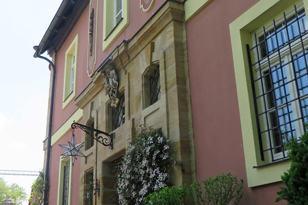 Gelbes Schloss &ndash; (26.05.2016, VGN &copy;&nbsp;VGN GmbH)