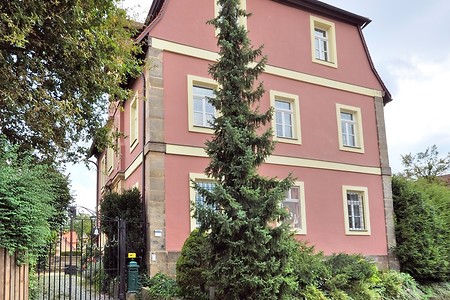 Gelbes Schloss &ndash; (26.05.2016, VGN &copy;&nbsp;VGN GmbH)