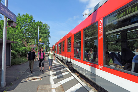 Aussteig in Behringersdorf &ndash; (26.05.2016, VGN &copy;&nbsp;VGN GmbH)