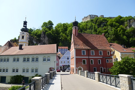 Naabbrücke mit Burgblick &ndash; (28.05.2016, VGN &copy;&nbsp;VGN GmbH)