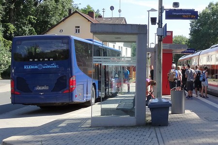 Bahnhof Gräfenberg Umstieg Bus &ndash; (21.02.2018, VGN &copy;&nbsp;VGN GmbH)