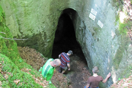 Einstieg ins Geisloch &ndash; (25.05.2014, VGN &copy;&nbsp;VGN GmbH)