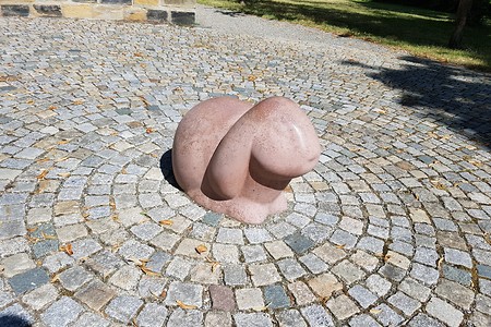 Hase am Eingang des Tierparkes &ndash; (16.07.2019, S. Dassler &copy;&nbsp;VGN GmbH)