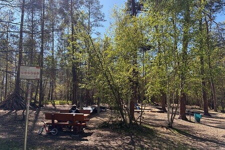 Sitzmöglichkeiten für die Eltern &ndash; (&copy;&nbsp;Jutta Bär)