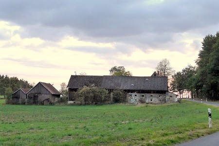 Altes Gebäude am Weg &ndash; (14.10.2018, G. Härer &copy;&nbsp;VGN GmbH)