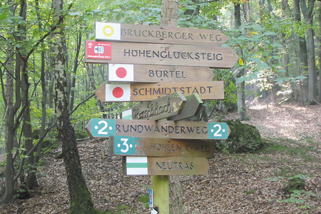 Wegweiser &ndash; (25.09.2011, VGN &copy;&nbsp;VGN GmbH)