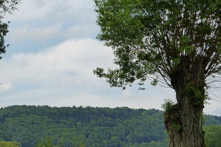 Kratzmühle mit Blick auf Unteremmendorf &ndash; (16.05.2014, VGN &copy;&nbsp;VGN GmbH)