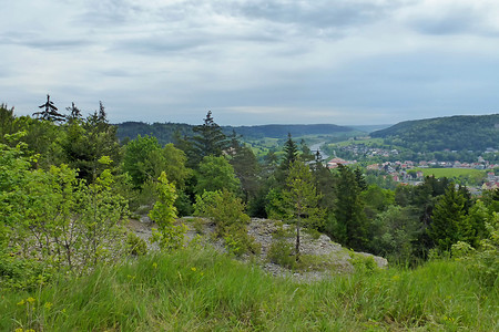 Felskante oberhalb von Beilngries &ndash; (16.05.2014, VGN &copy;&nbsp;VGN GmbH)