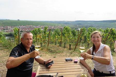 Sehr zum Wohl auf der Vogelsburg &ndash; (03.09.2016, VGN &copy;&nbsp;VGN GmbH)