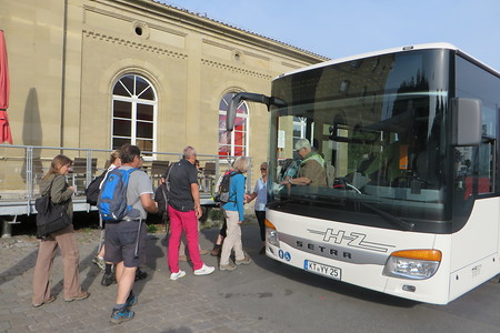 Einstieg in Kitzingen Linie 107 &ndash; (03.09.2016, VGN &copy;&nbsp;VGN GmbH)