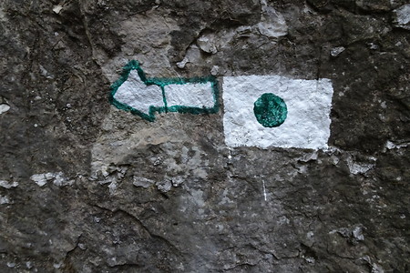 Wegezeichen am Fels &ndash; (10.08.2018, VGN S.Daßler &copy;&nbsp;VGN GmbH)