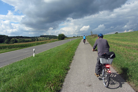 Zwischen Walsdorf und Stegaurach &ndash; (Rück &copy;&nbsp;Rück)