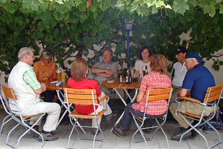 Im Biergarten &ndash; (VGN &copy;&nbsp;VGN GmbH)