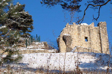 Burgruine Lichtenegg im Winter &ndash; (VGN &copy;&nbsp;VGN GmbH)