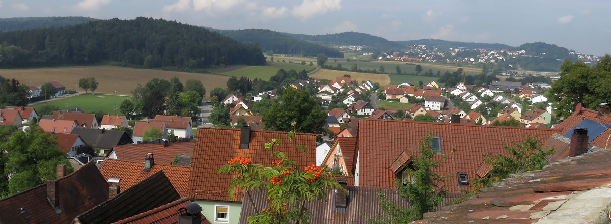 Burg Lupburg Blick nach Parsberg &ndash;  (21.08.2015, Markt Lupburg &copy;&nbsp;Markt Lupburg)