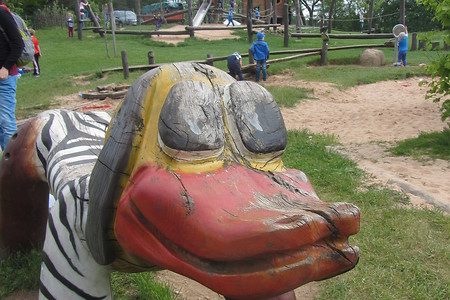 Spielplatz Auhof &ndash; (18.05.2016, schreibwerk &copy;&nbsp;schreibwerk)