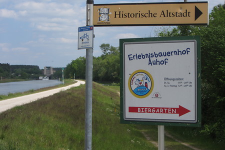 Weg zum Auhof &ndash; (18.05.2016, schreibwerk &copy;&nbsp;schreibwerk)