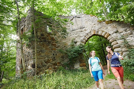 Burgruine &ndash; (17.07.2021, Andrea Gaspar-Klein &copy;&nbsp;VGN GmbH)