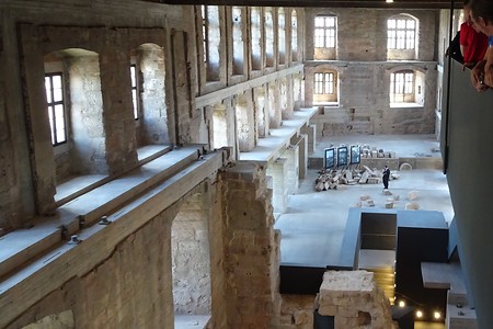 Cadolzburg Innen Nebengebäude &ndash; (12.07.2018, VGN S.Daßler &copy;&nbsp;VGN GmbH)