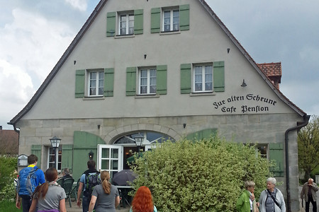 Café "Zur Alten Scheune" in Ungelstetten &ndash; (01.05.2014, VGN &copy;&nbsp;VGN GmbH)