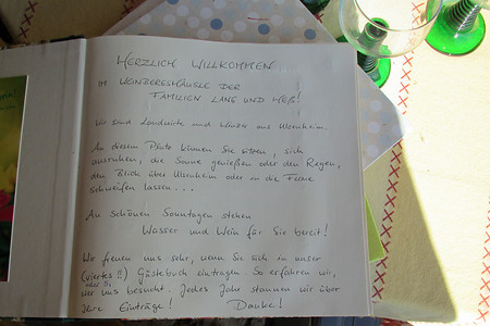 Gästebuch im Weinberghäusle &ndash; (VGN &copy;&nbsp;VGN GmbH)