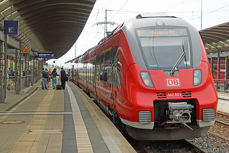 Lichtenfels, Bahnhof &ndash; Regionalbahn über Bamberg nach Nürnberg (06.08.2014, VGN &copy;&nbsp;VGN GmbH)