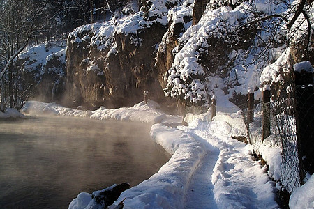 Dampfende Pegnitz im Winter &ndash; (VGN &copy;&nbsp;VGN GmbH)