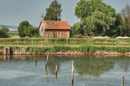 Hütte mit Karpfenweiher Uehlfeld &ndash; (27.08.2019, F. Trykowski &copy;&nbsp;VGN GmbH)