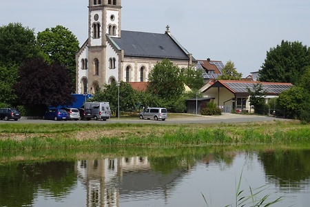 Kirche von Weisendorf &ndash; (20.07.2018, VGN S.Daßler &copy;&nbsp;VGN GmbH)