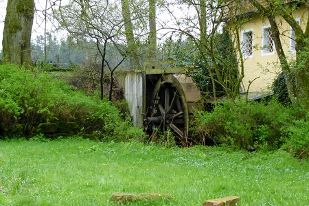 Altes Mühlrad am Finsterbach &ndash; (28.04.2013, VGN &copy;&nbsp;VGN GmbH)
