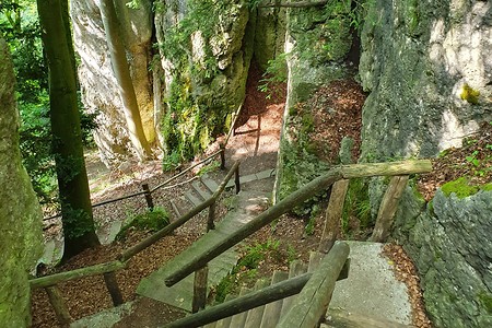 Abstieg Felsensteig bei Gößweinstein &ndash; (18.08.2019, S. Dassler &copy;&nbsp;VGN GmbH)