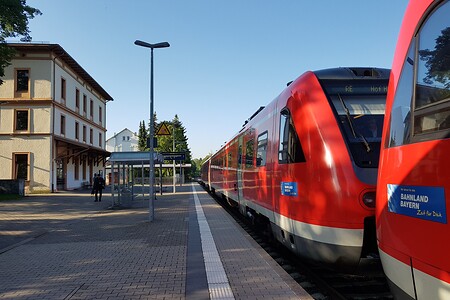 Zug in Pegnitz beim Umsteigen &ndash; (23.08.2019, S. Dassler &copy;&nbsp;VGN GmbH)