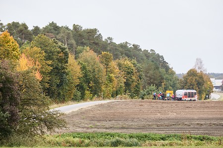 Radler mit Zug &ndash; (10.10.2020, Andrea Gaspar-Klein &copy;&nbsp;VGN GmbH)