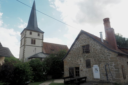 Kirche im Dorf &ndash; (10.08.2019, U. Buescher &copy;&nbsp;VGN GmbH)