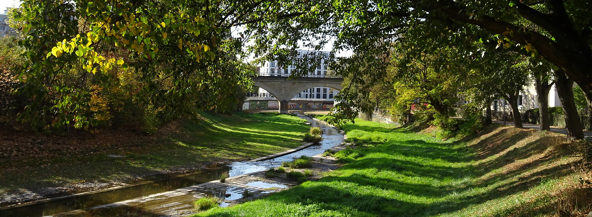 Am Roten Main entlang zum Bahnhof &ndash;  (21.10.2018, S. Dassler &copy;&nbsp;VGN GmbH)