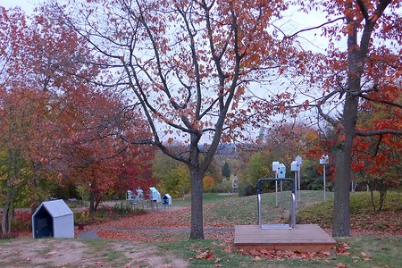Kunstprojekt und Spielplatz &ndash; (21.10.2018, G. Härer &copy;&nbsp;VGN GmbH)