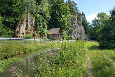 Weg entlang der Wiesent &ndash; (11.08.2019, S. Dassler &copy;&nbsp;VGN GmbH)