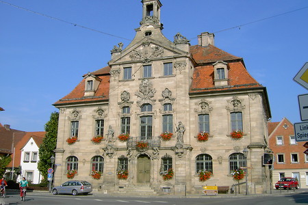 Rathaus Ellingen &ndash; (28.09.2015, VGN &copy;&nbsp;VGN GmbH)