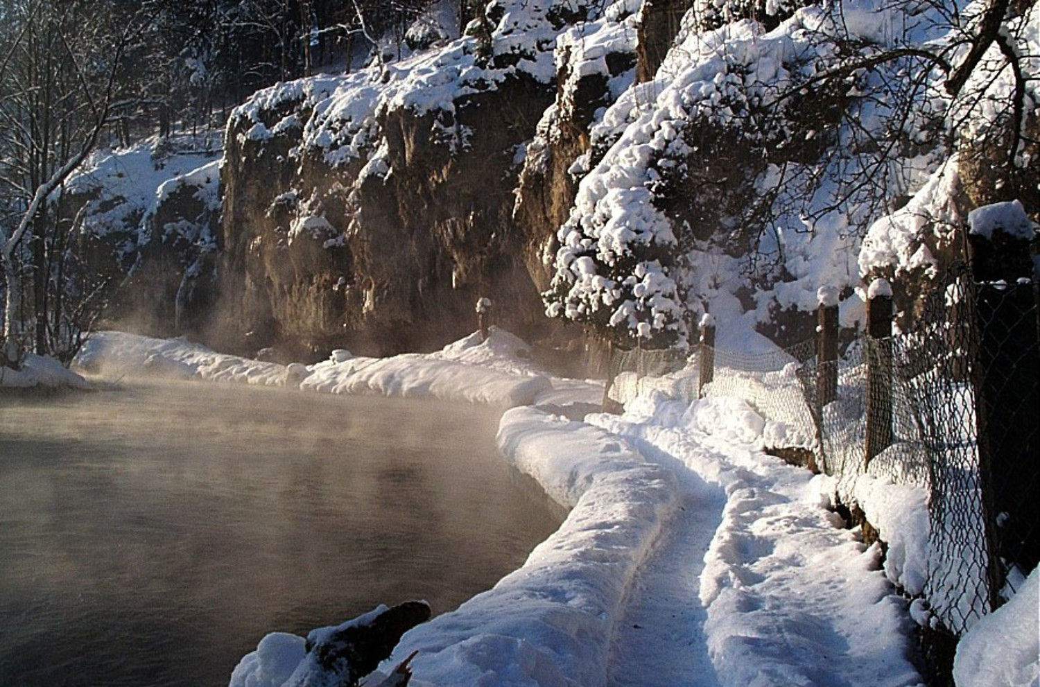 Dampfende Pegnitz im Winter &ndash;  (VGN &copy;&nbsp;VGN GmbH)