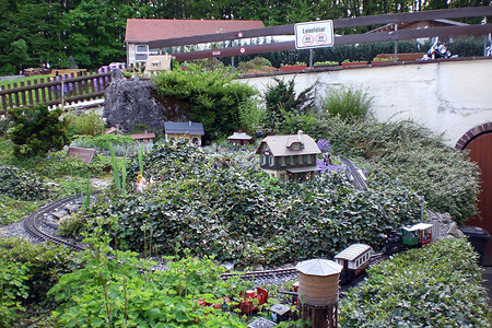 Modelleisenbahn beim Gasthaus Burgruine &ndash; (VGN &copy;&nbsp;VGN GmbH)