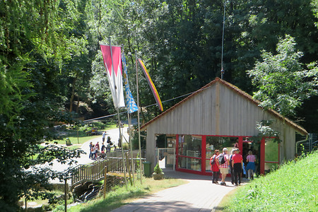 Eingang Wildpark Hundshaupten &ndash; (29.09.2015, VGN &copy;&nbsp;VGN GmbH)