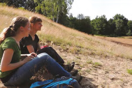 Wanderinnen sitzend &ndash; (02.08.2017, Hr. Mlnarik - Stadt Nürnberg &copy;&nbsp;Hr. Mlnarik - Stadt Nürnberg)