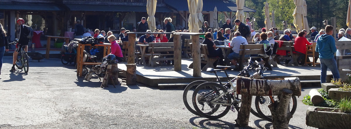 Seeterrasse am Fichtelsee &ndash;  (14.10.2018, S. Dassler &copy;&nbsp;VGN GmbH)