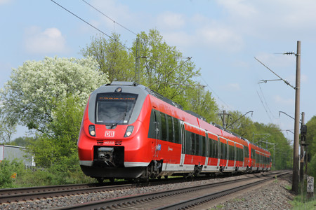 Auf der Strecke &ndash; (25.05.2018, DB AG &copy;&nbsp;Claus Weber)