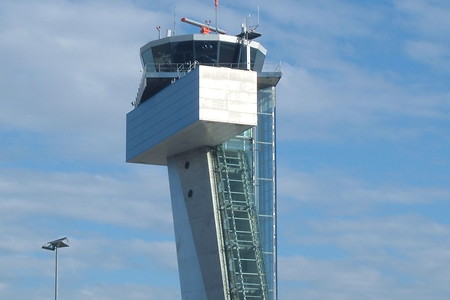 Tower am Albrecht Dürer Airport Nürnberg &ndash; (24.05.2016, VGN &copy;&nbsp;VGN GmbH)