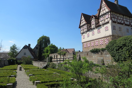 Schloss Neunhof &ndash; (24.05.2016, VGN &copy;&nbsp;VGN GmbH)