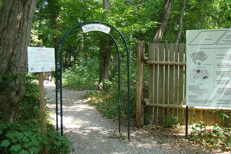 Irrhain Eingang &ndash; (24.05.2016, VGN &copy;&nbsp;VGN GmbH)