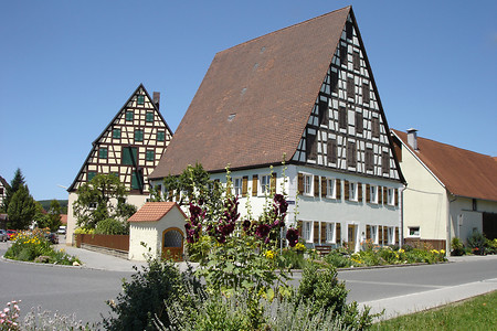 Hopfenhäuser in Spalt &ndash; (27.06.2011, VGN &copy;&nbsp;VGN GmbH)