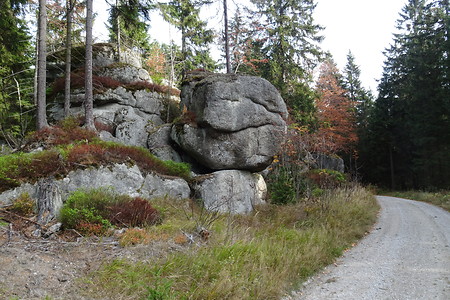 Felsen am Wegesrand &ndash; (20.10.2018, S. Dassler &copy;&nbsp;VGN GmbH)